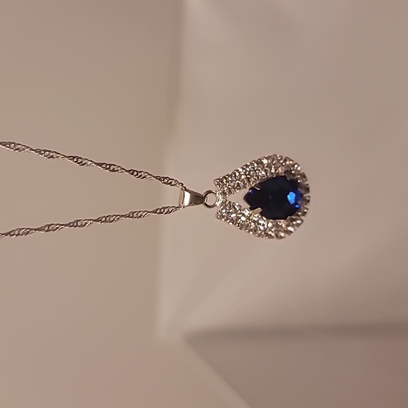 Elegant Silver Necklace with Blue Teardrop Pendant - Picture 6 of 6